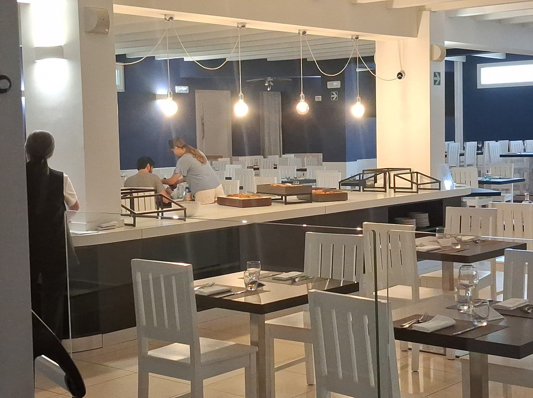 帝潮绿蓝酒店主图