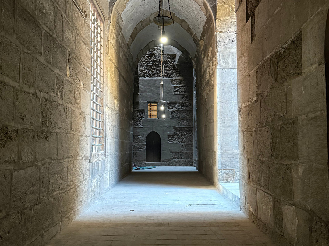 Mosque and Madrasa of Sultan Hassan-开罗必去景点