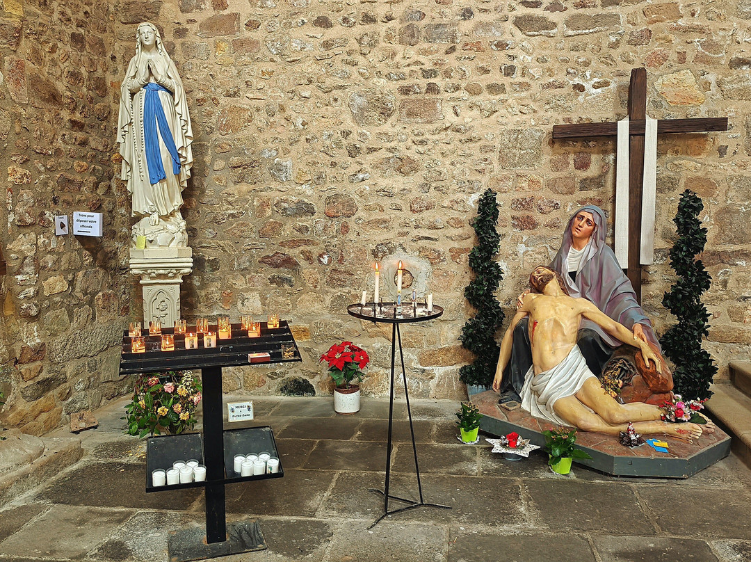 Abbatiale Saint-Pierre-et-Saint-Paul-Evaux-les-Bains必去景点