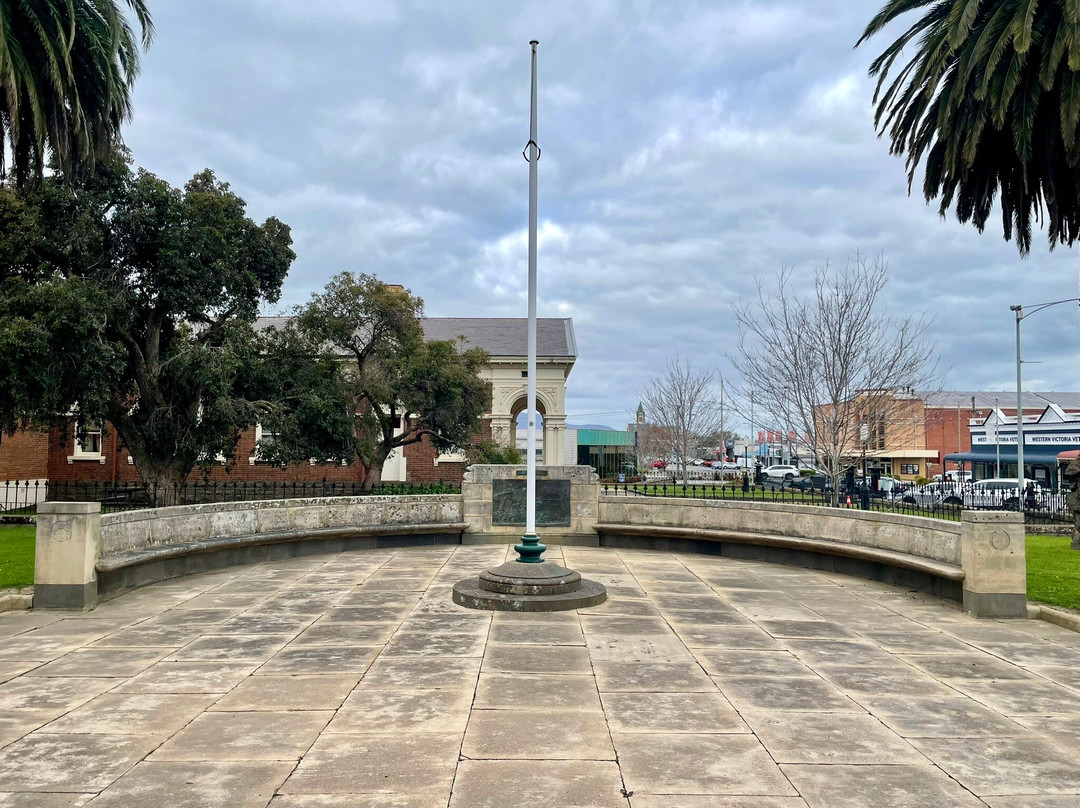 Soldiers Memorial Park-亚拉拉特山必去景点