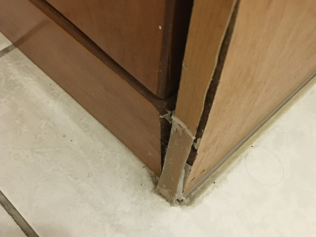 卡茨萨拉斯湾畔酒店主图