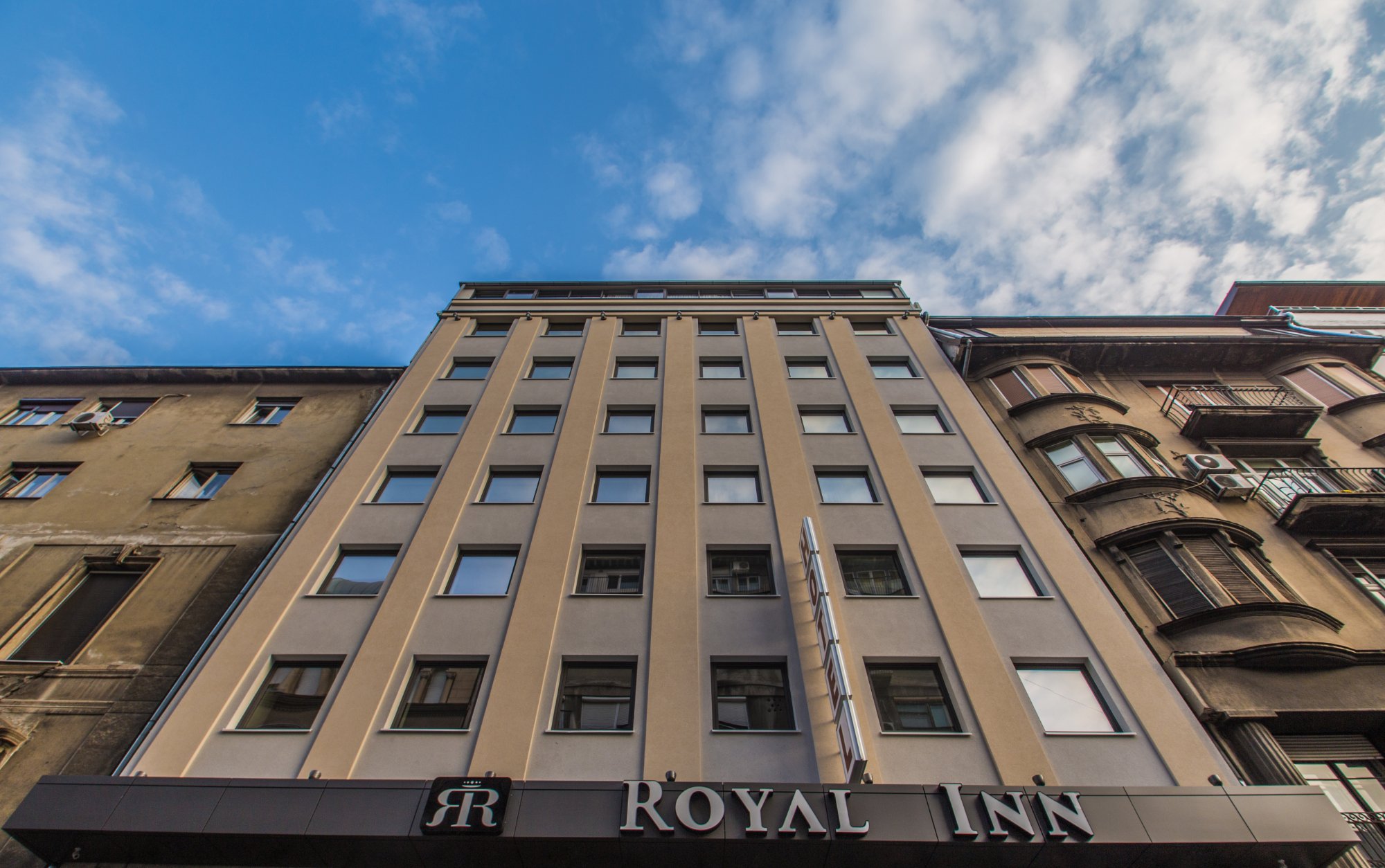 Royal Inn Hotel-官方