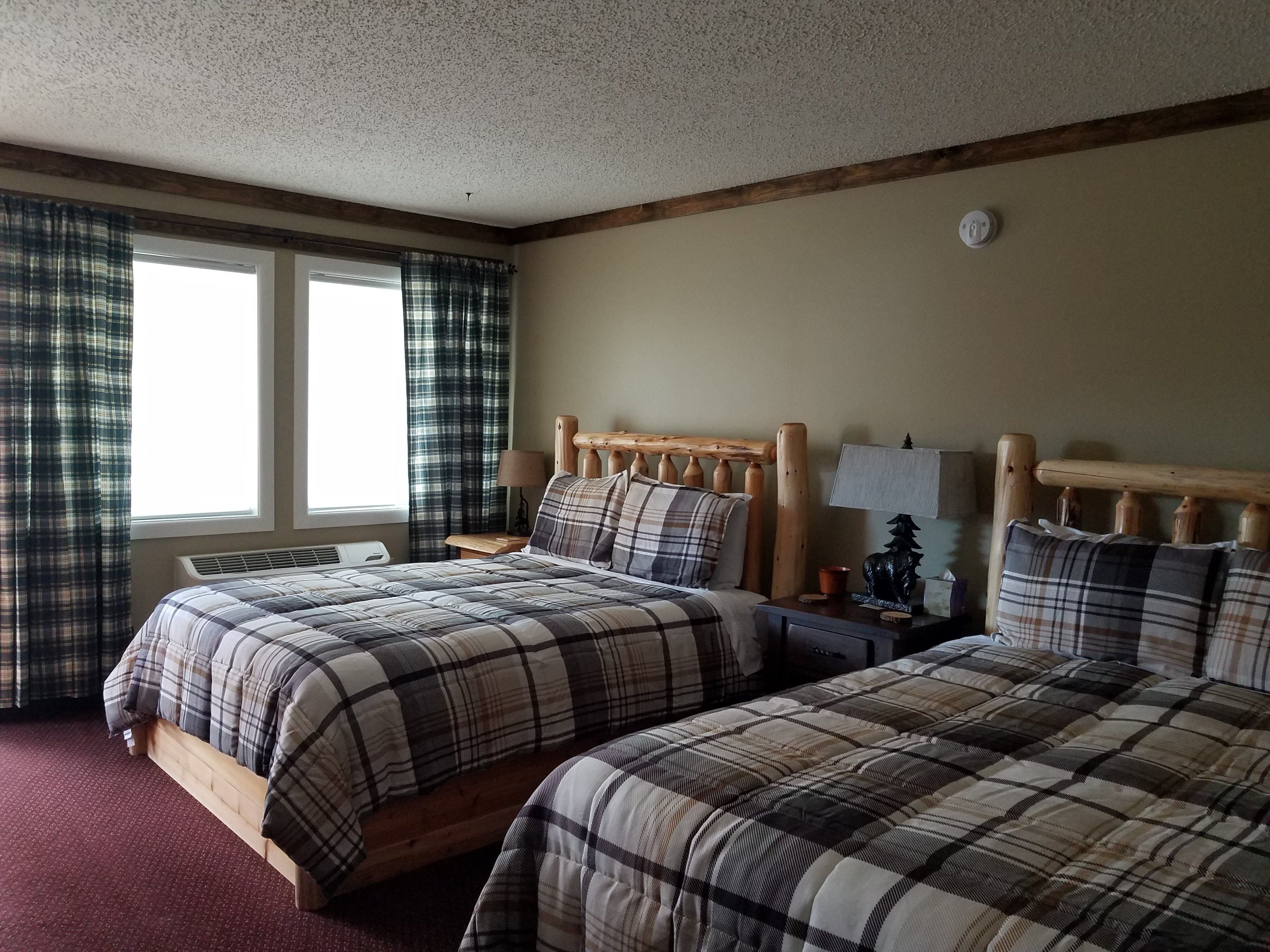 Warrensburg Inn & Suites-官方