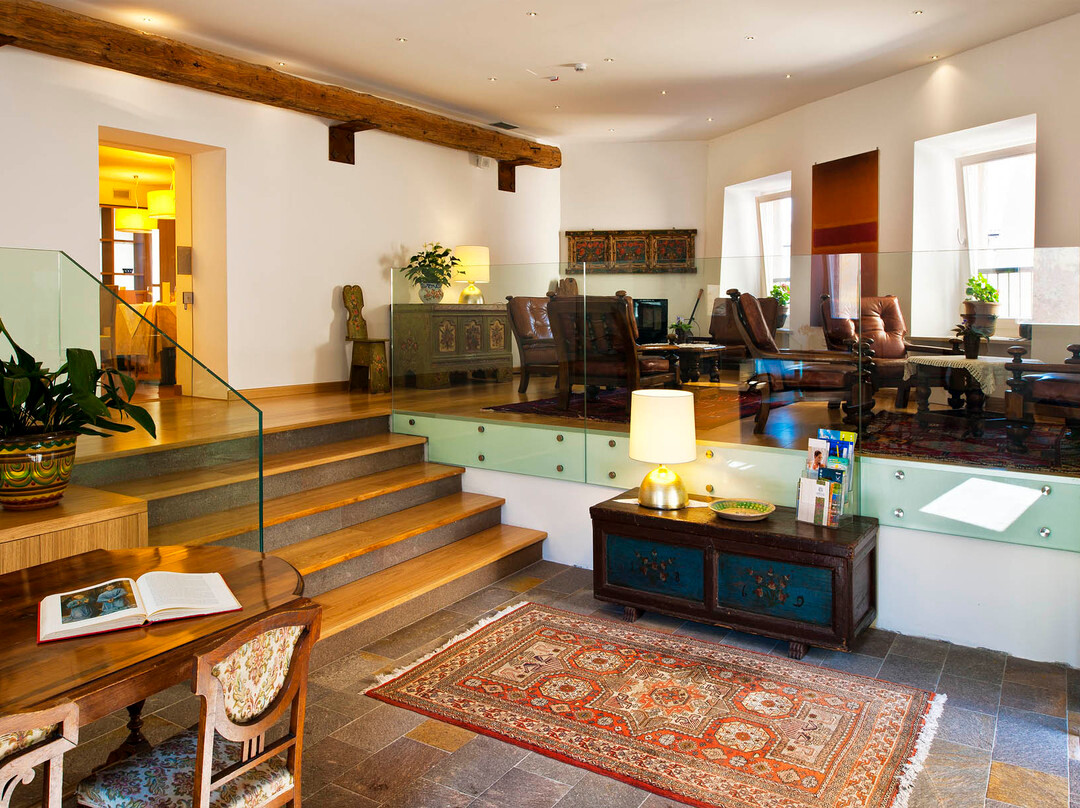Hotel Romanda