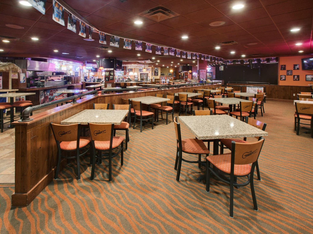 Hollandale旅游景点-Torge's Live Sports Pub & Grill