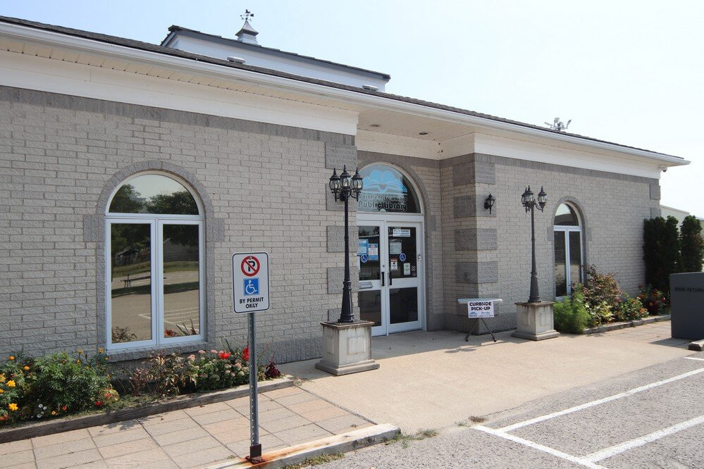 Welland Canal Memorial Monument