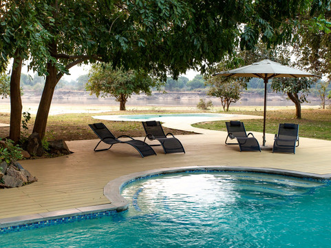 夫拉特多格斯露营旅馆主图