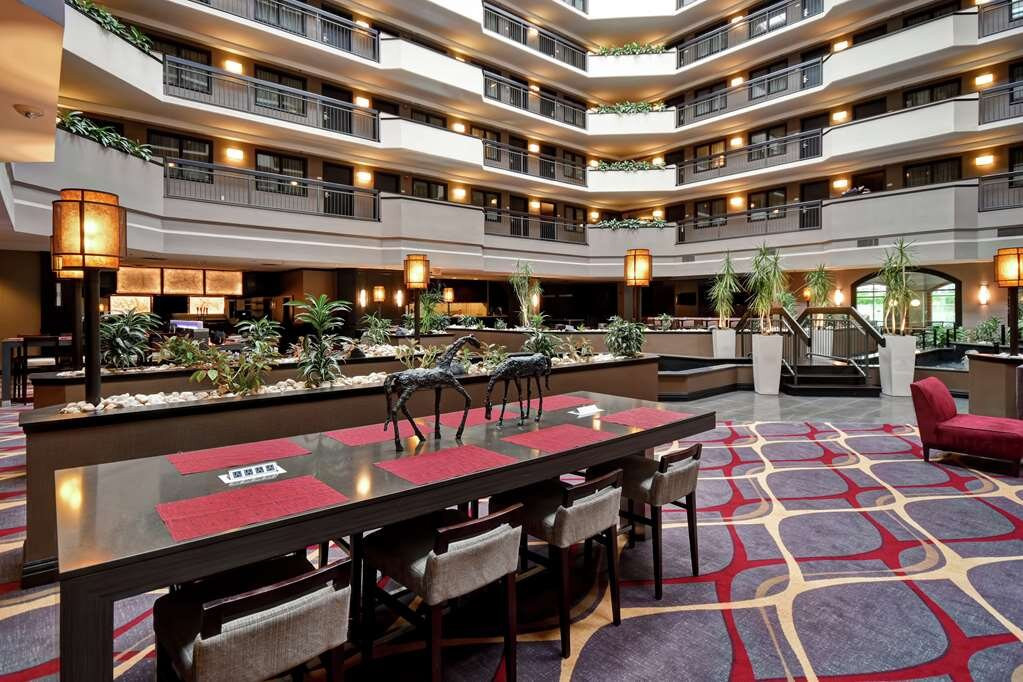 Embassy Suites by Hilton Dulles Airport主图