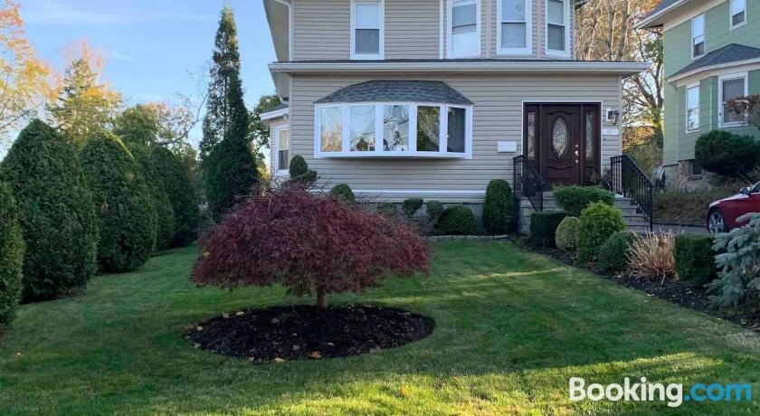 Historical Neighborhood Home主图