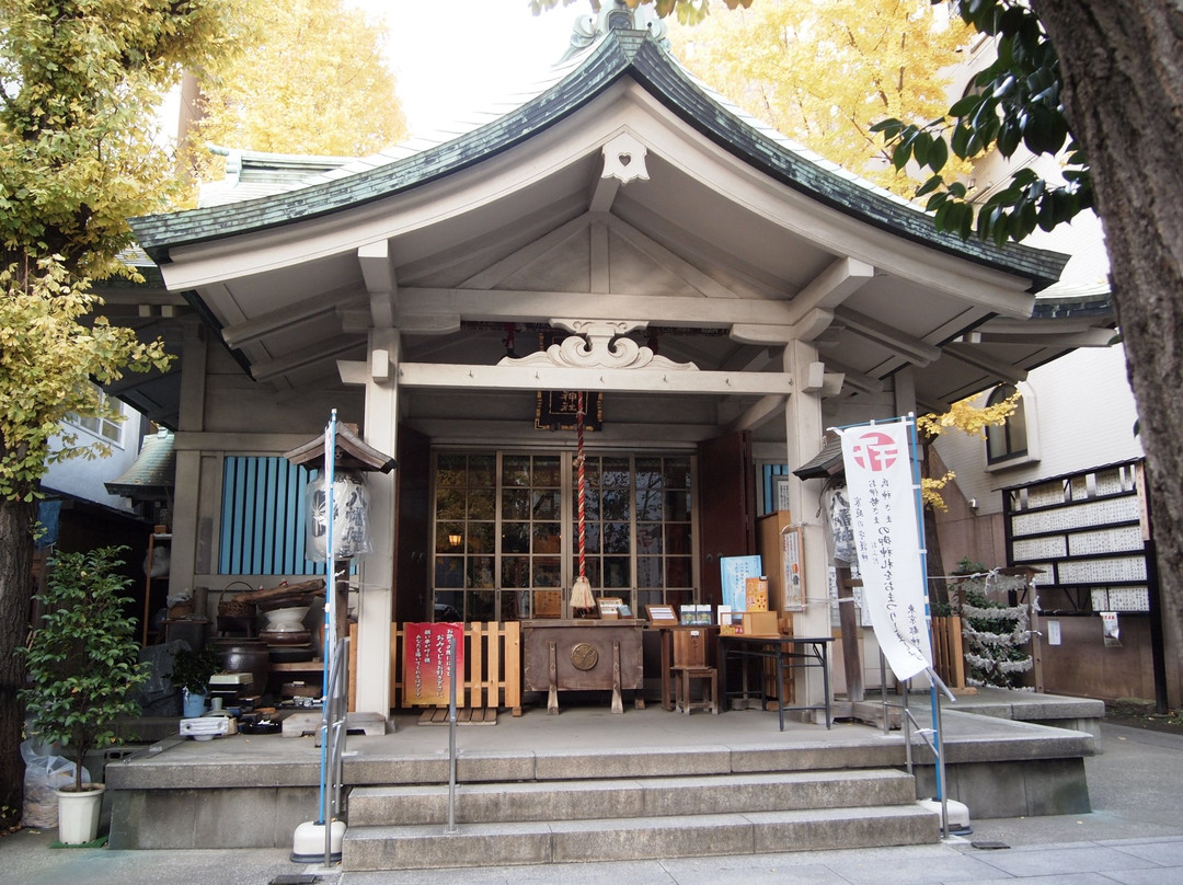 Ichogaoka Hachiman Shrine景点图片