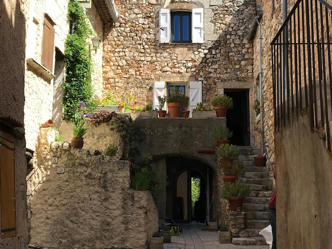 Les Remparts Des Templiers