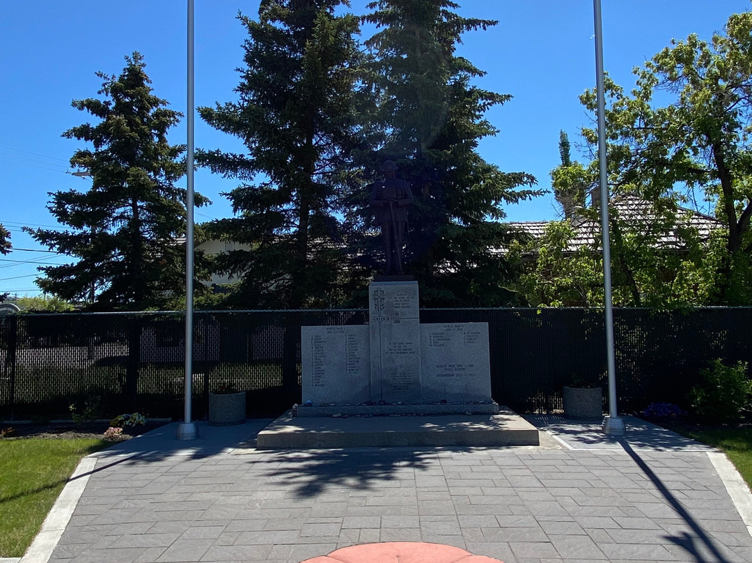 War Memorial Cochrane景点图片