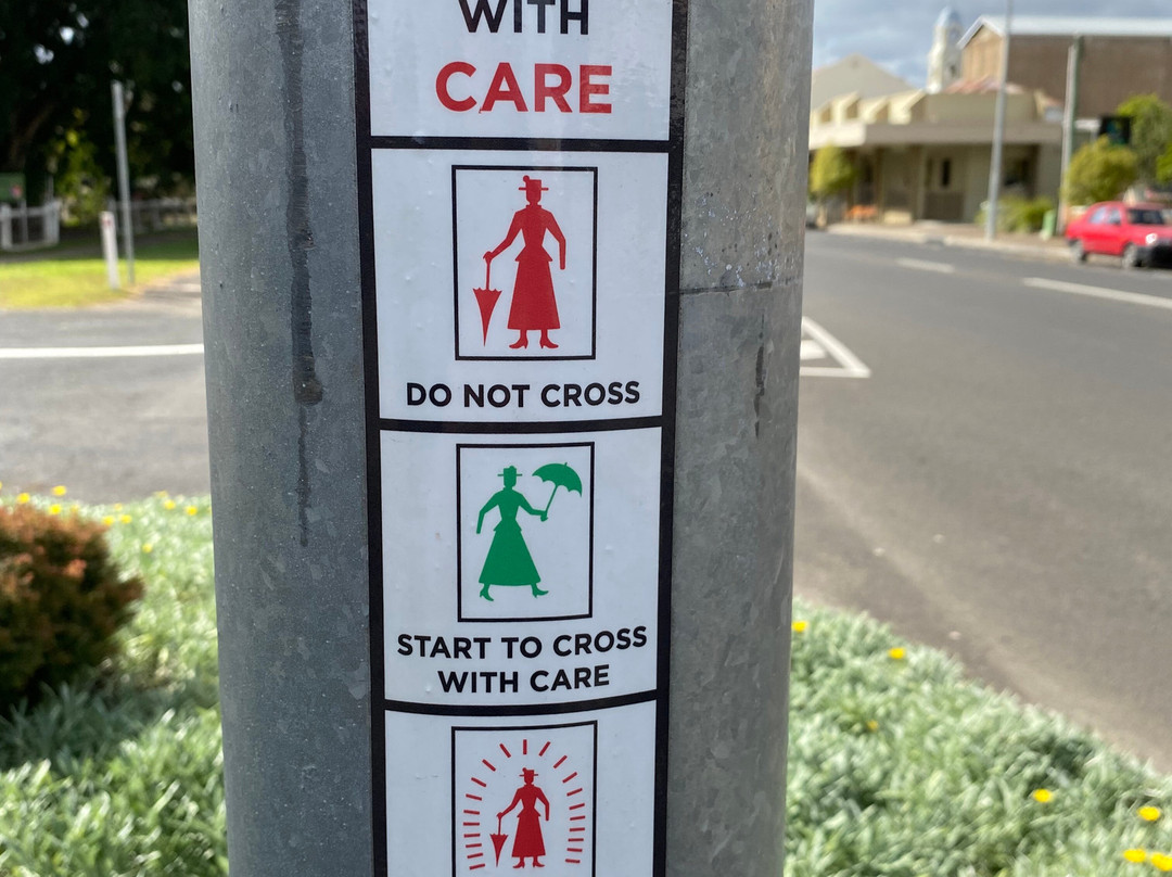 Mary Poppins Pedestrian Lights-Maryborough必去景点