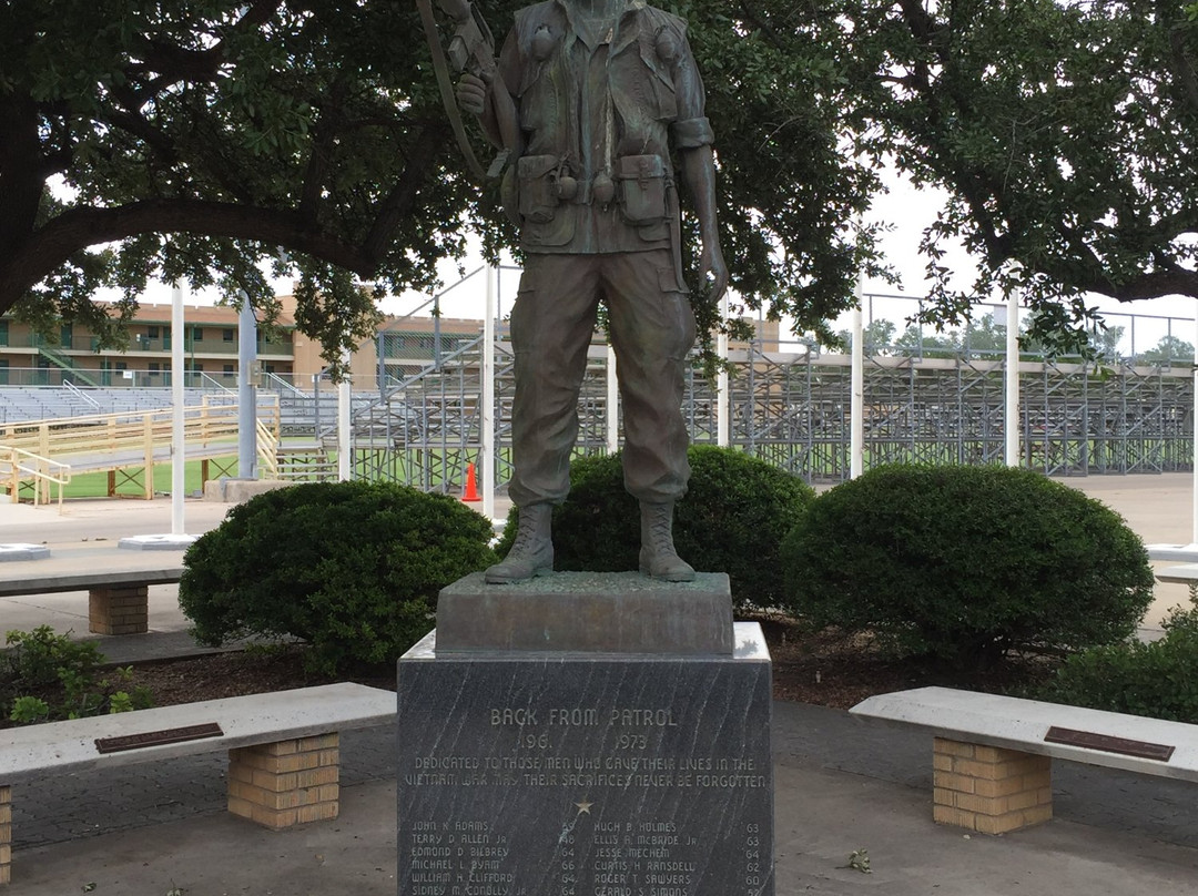 General Douglas L. McBride Military Museum景点图片