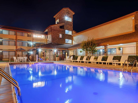 Saddleback Inn & Conference Center主图