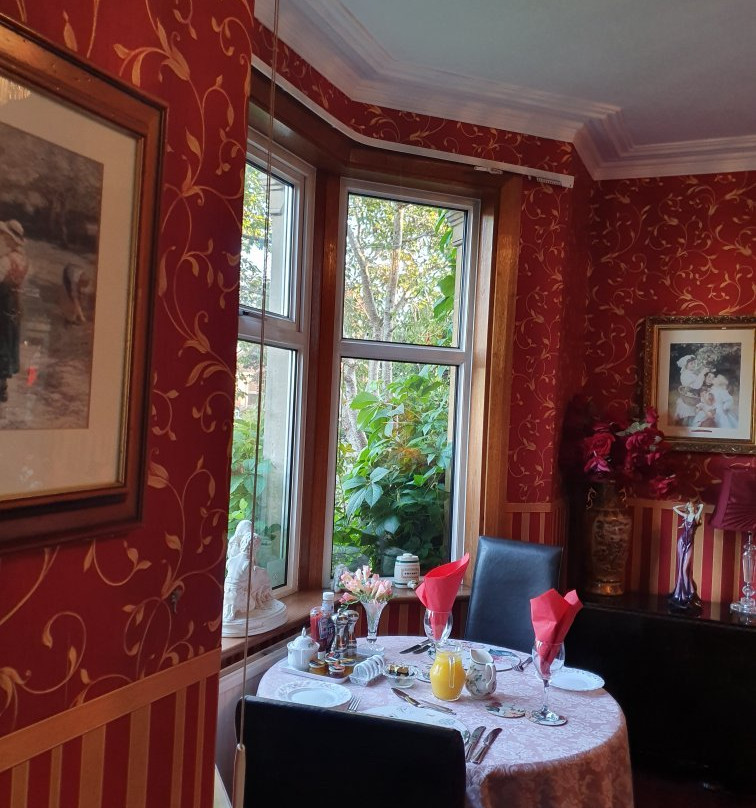 Redwood Lodge B&B主图