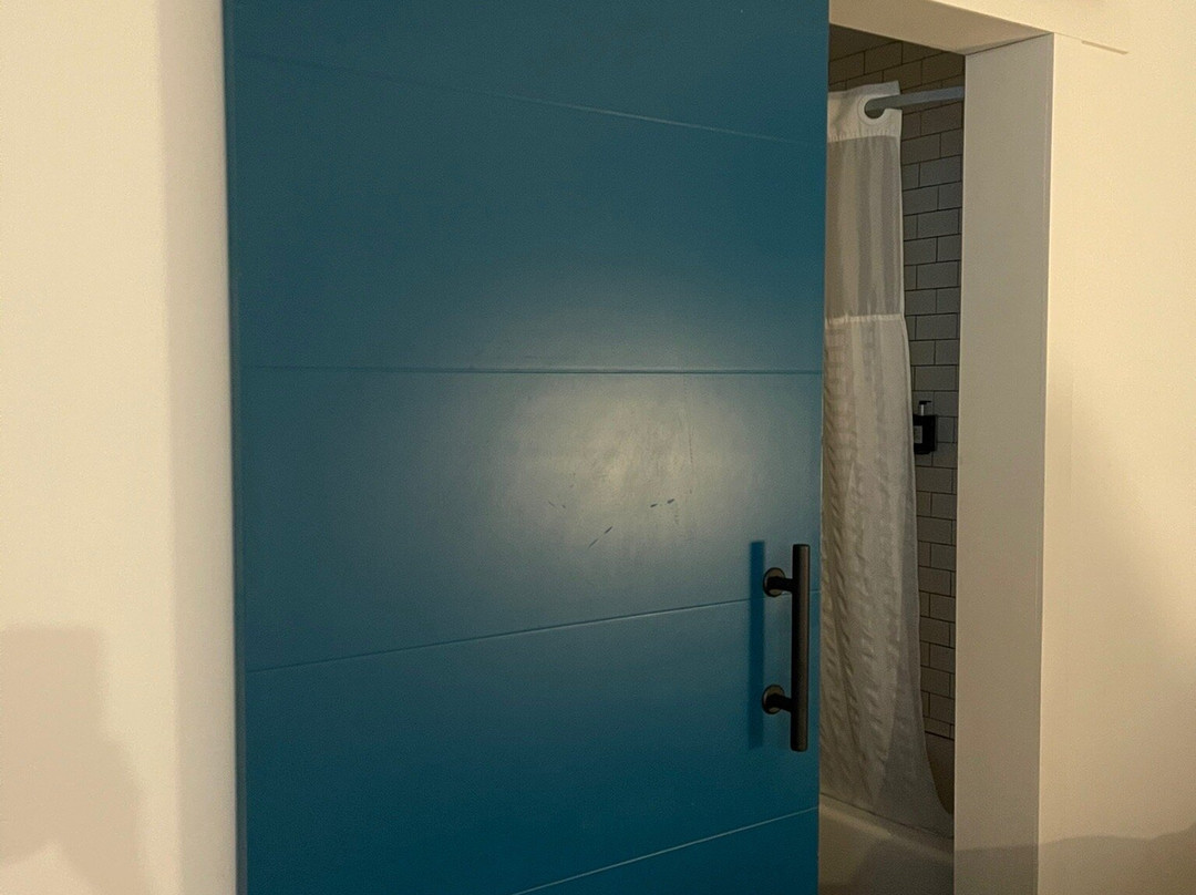 拉荷亚沙滩旅居酒店主图