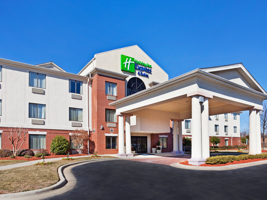 Holiday Inn Express & Suites Reidsville by IHG主图