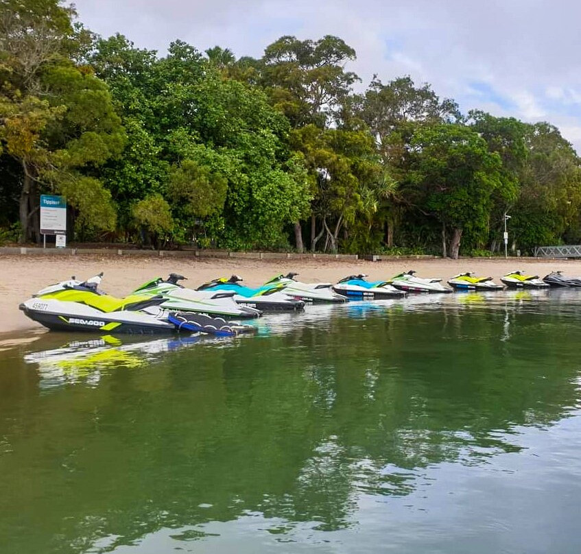 Surfers Jetski Tours-冲浪者天堂必去景点