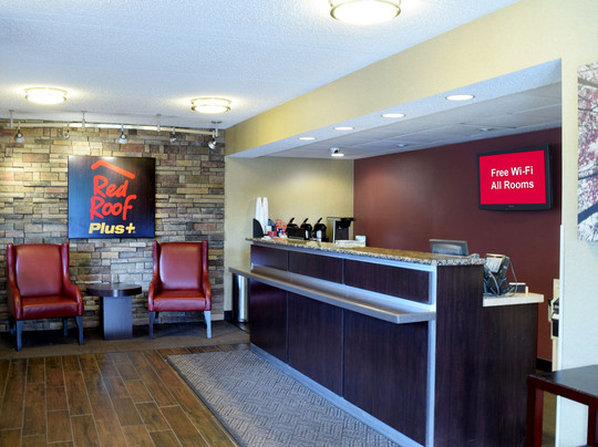 Red Roof PLUS+ University at Buffalo Amherst主图