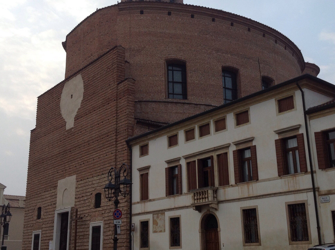 Duomo Abbaziale di Santa Tecla-Este必去景点