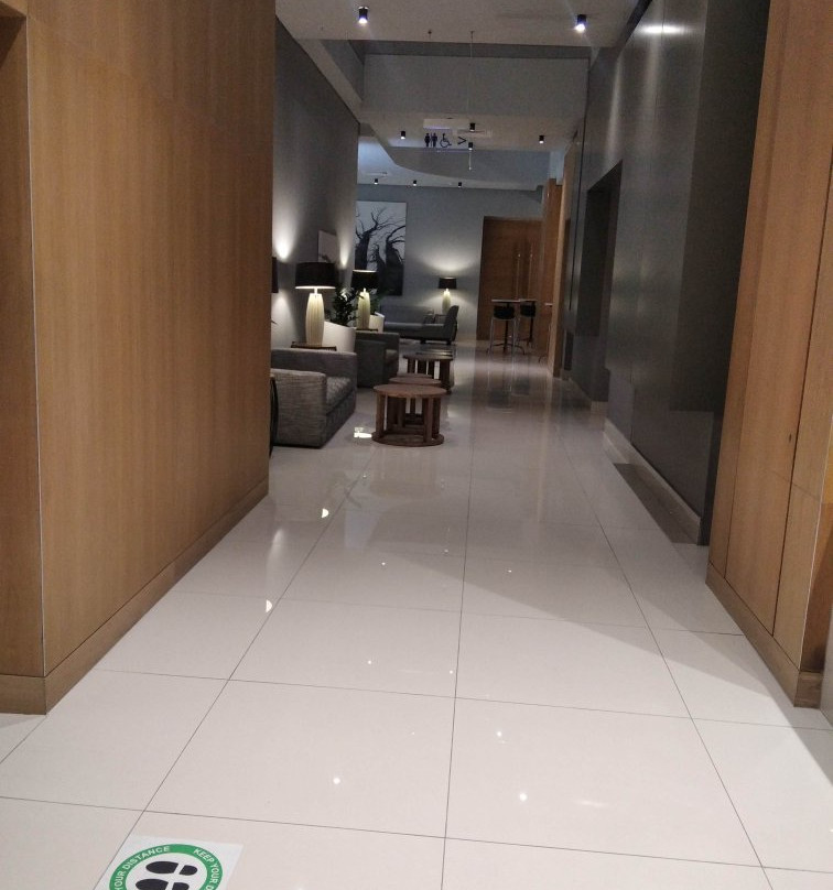 AHA Gateway Hotel主图