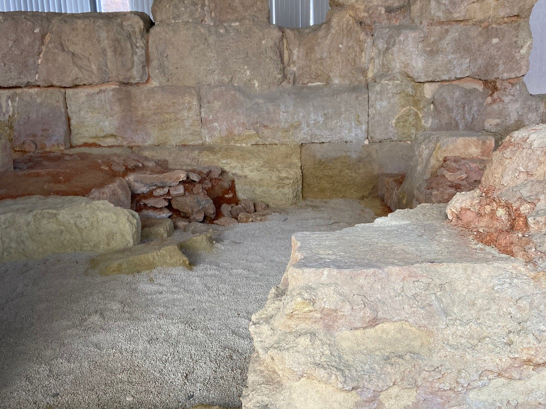 Punic Wall景点图片