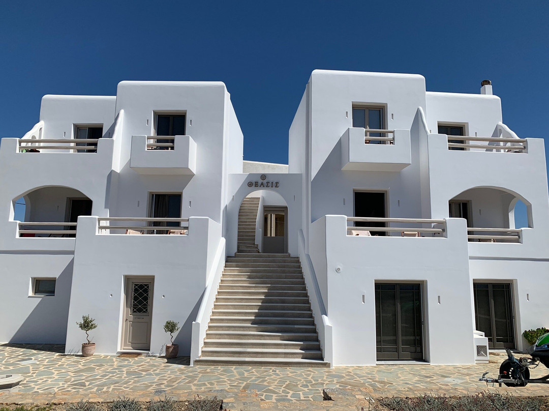 Theasis Luxury Suites主图