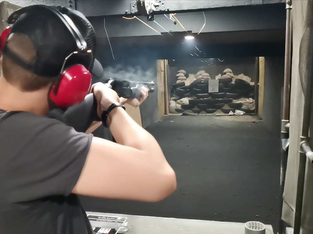 Black Raven Shooting Club景点图片