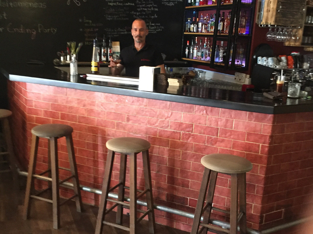 Kyttaro Caffe-Bar-Billiards-Palaikastron必去景点