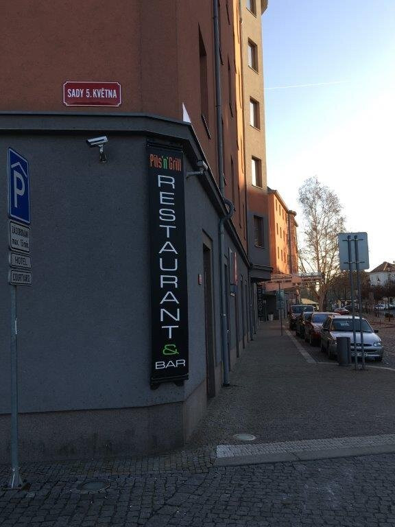 比尔森万怡酒店主图