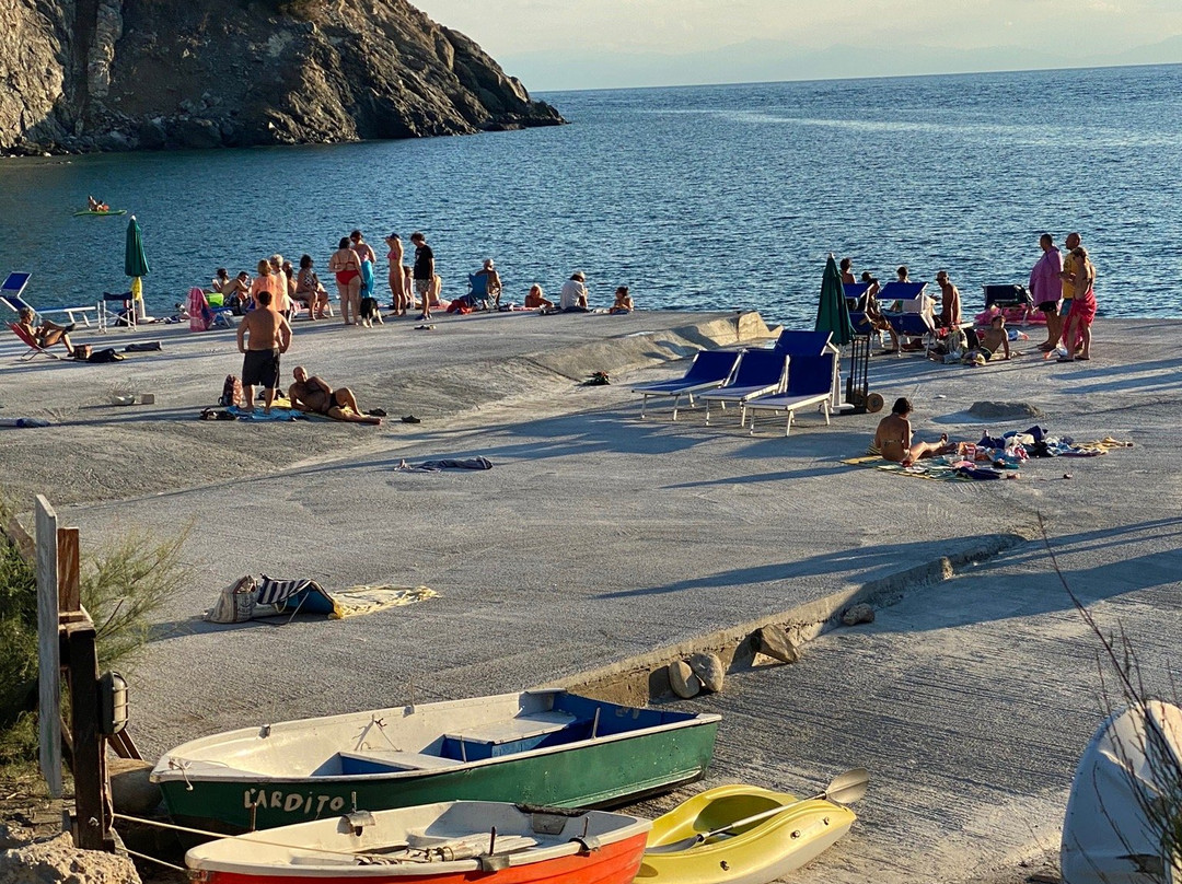 Spiaggia di Patresi景点图片