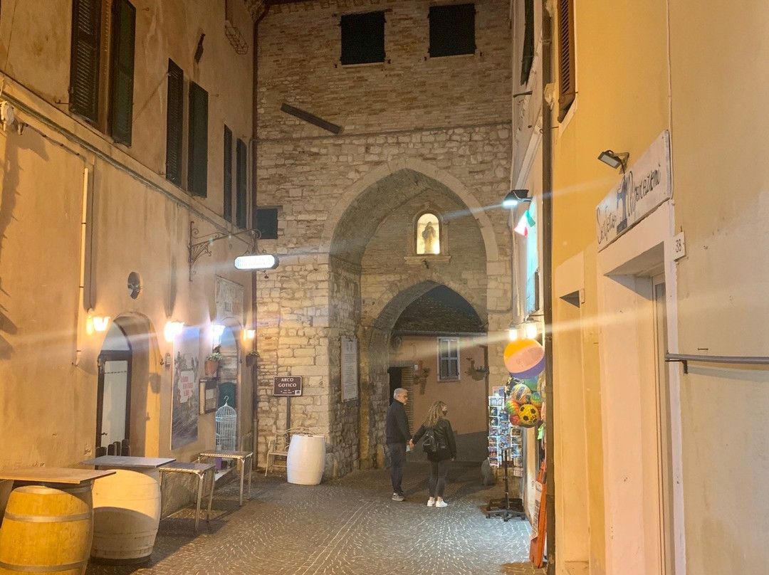 Arco Gotico-Sirolo必去景点