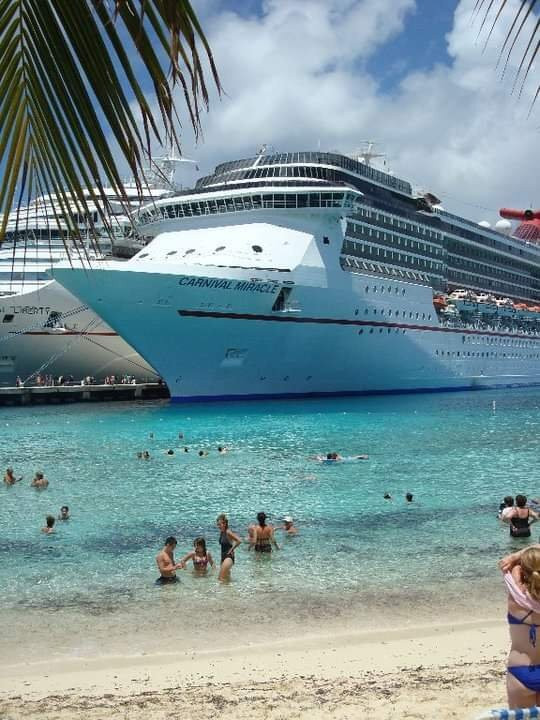 SunRay Beach-Grand Turk必去景点