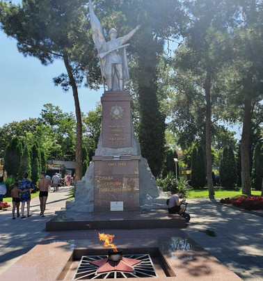 Monument to the Soldiers Liberators-Gelendzhik必去景点