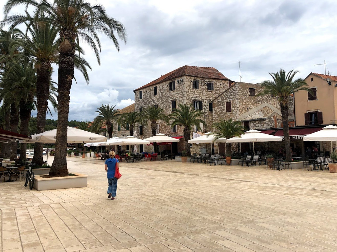 Starigrad - Central Dalmatia Croatia - Theme Trails景点图片