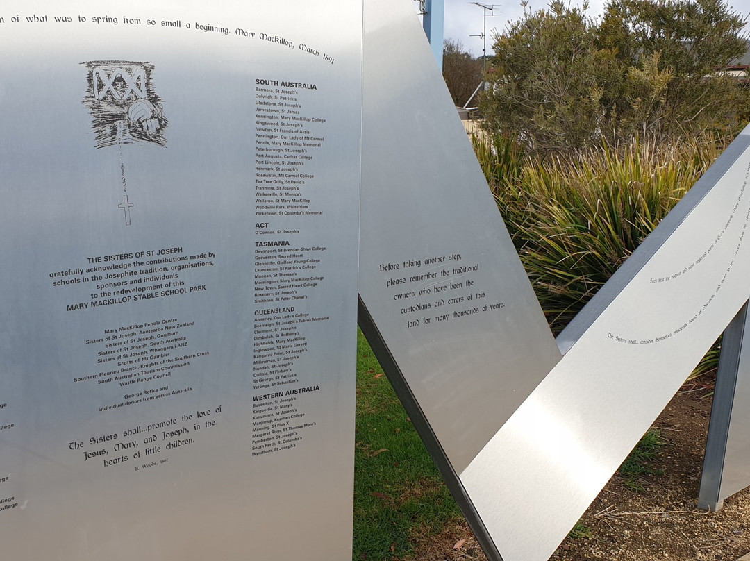 The Mary MacKillop Stable School Park景点图片