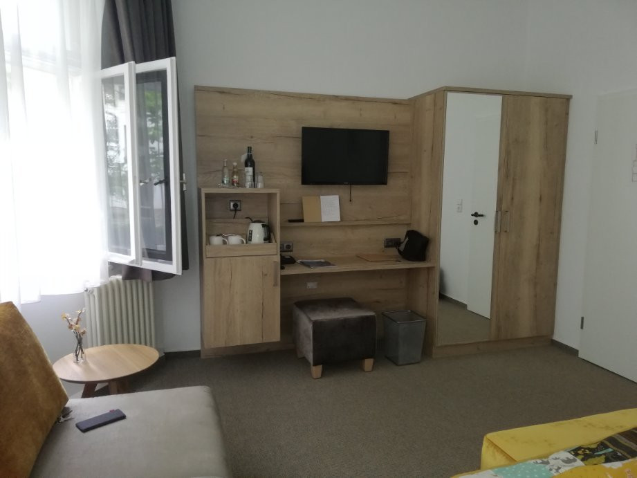 Das Kleine Hotel主图