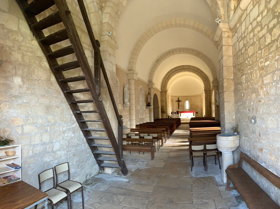 Eglise Saint-Hilaire-Jardres必去景点