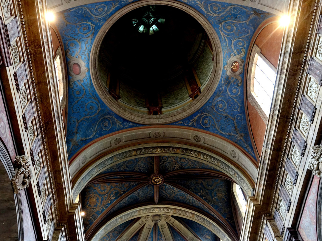 Eglise Saint-Vincent-de-Paul-布洛瓦必去景点