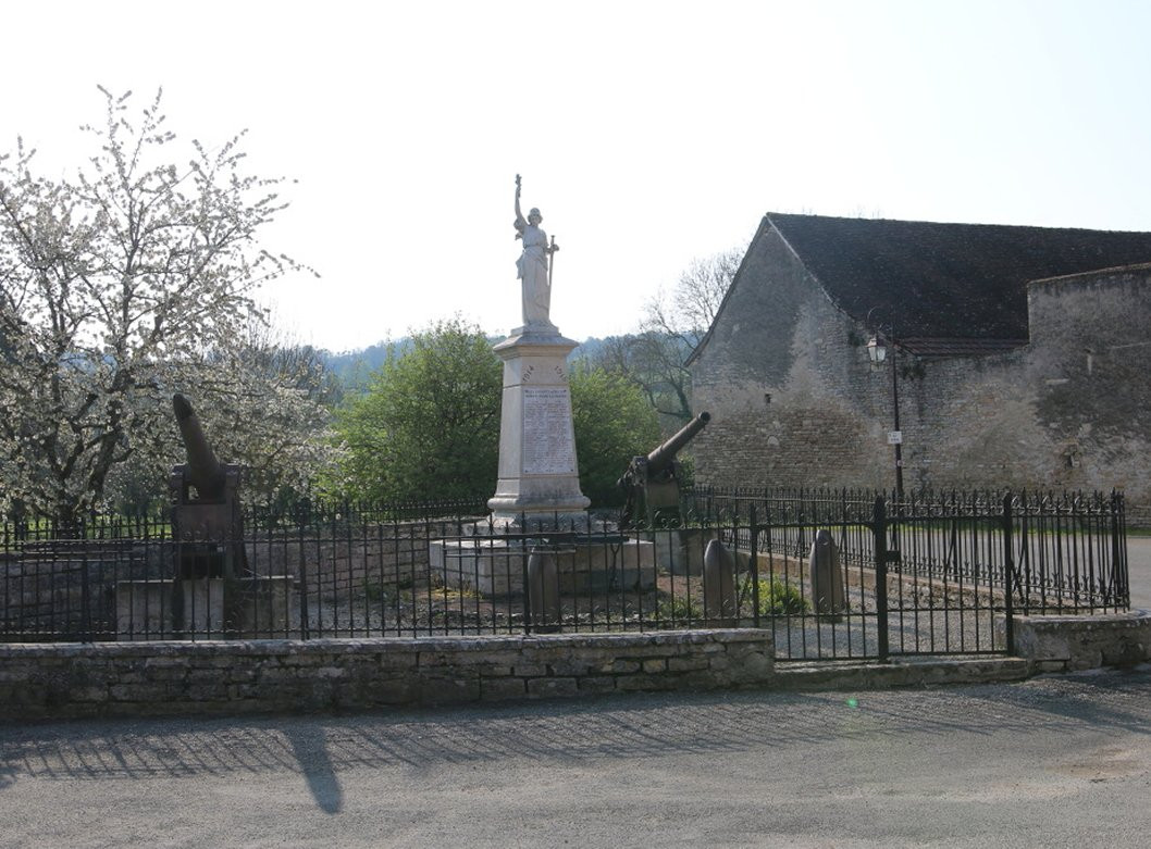 Monument aux morts de Boyer景点图片