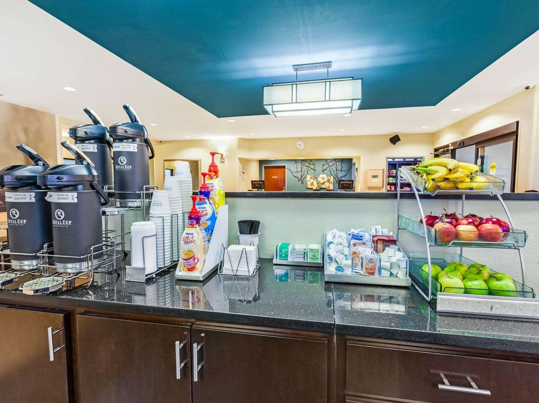 La Quinta Inn & Suites by Wyndham South Bend主图