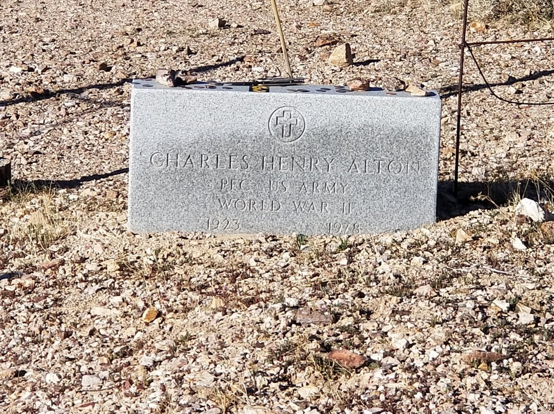 Bullfrog-Rhyolite Cemetery-比蒂必去景点