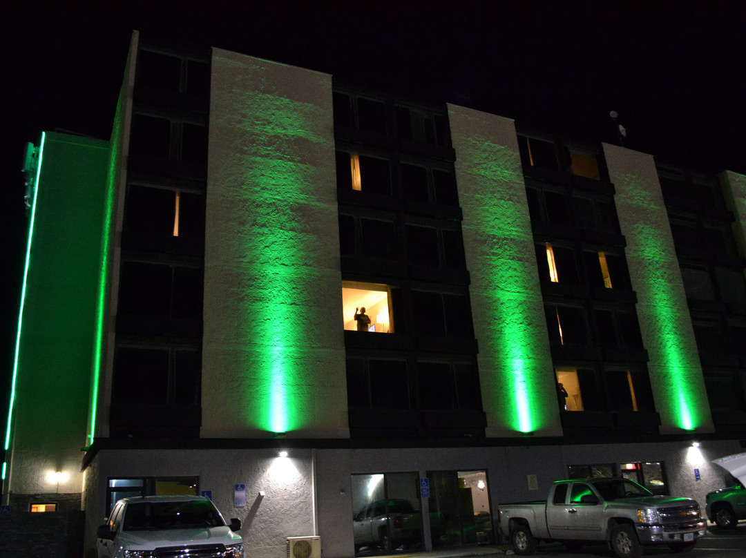 维克多维尔假日酒店主图