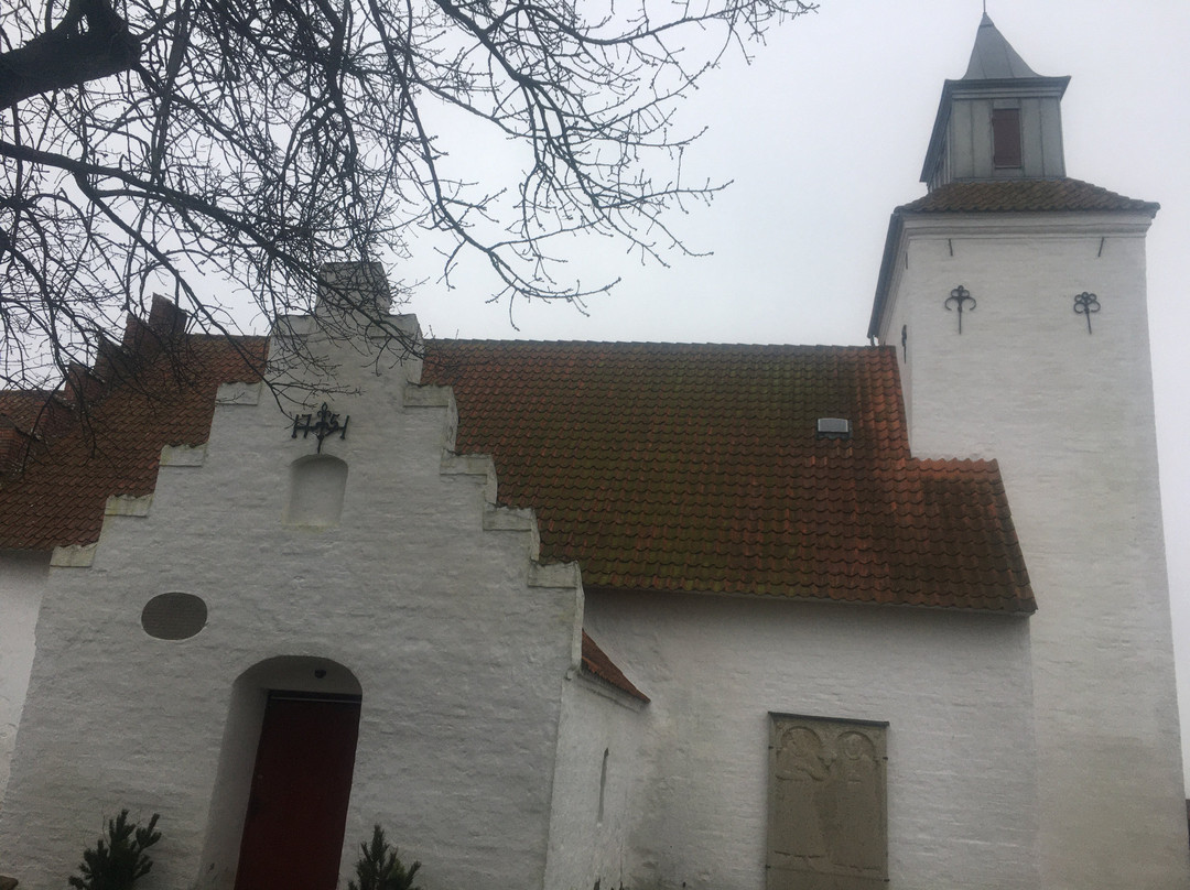 Saksild Church景点图片