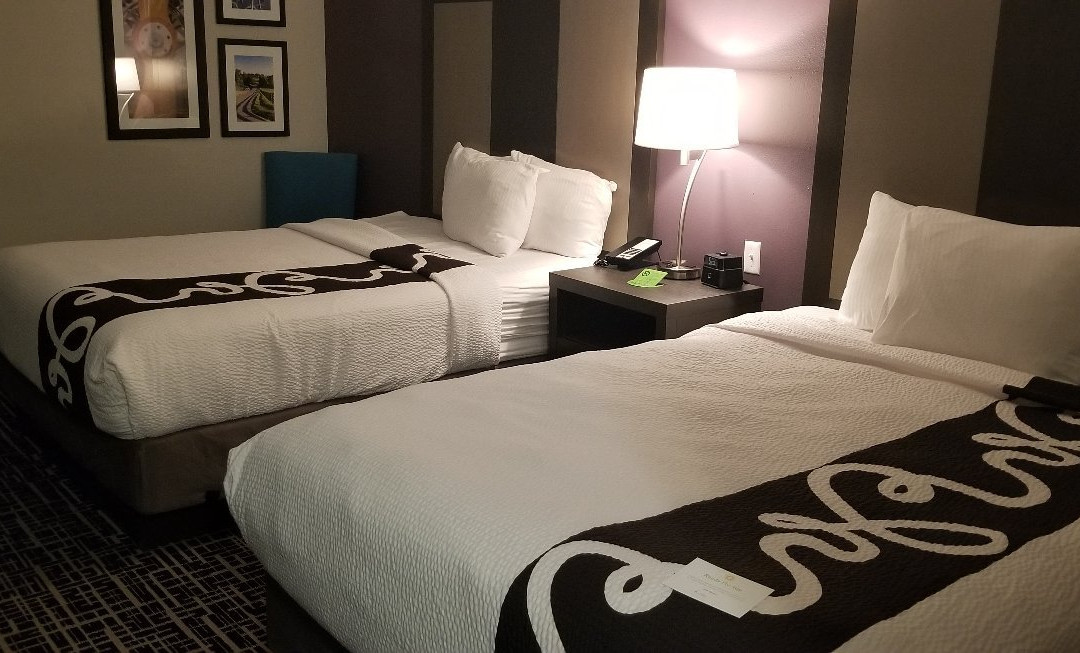 La Quinta Inn & Suites by Wyndham Cincinnati Airpt Florence主图