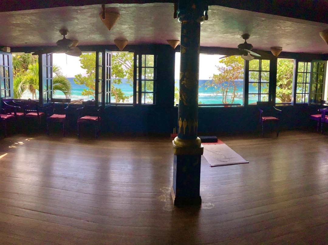 Yoga & Massage Barbados-圣罗伦斯峡必去景点