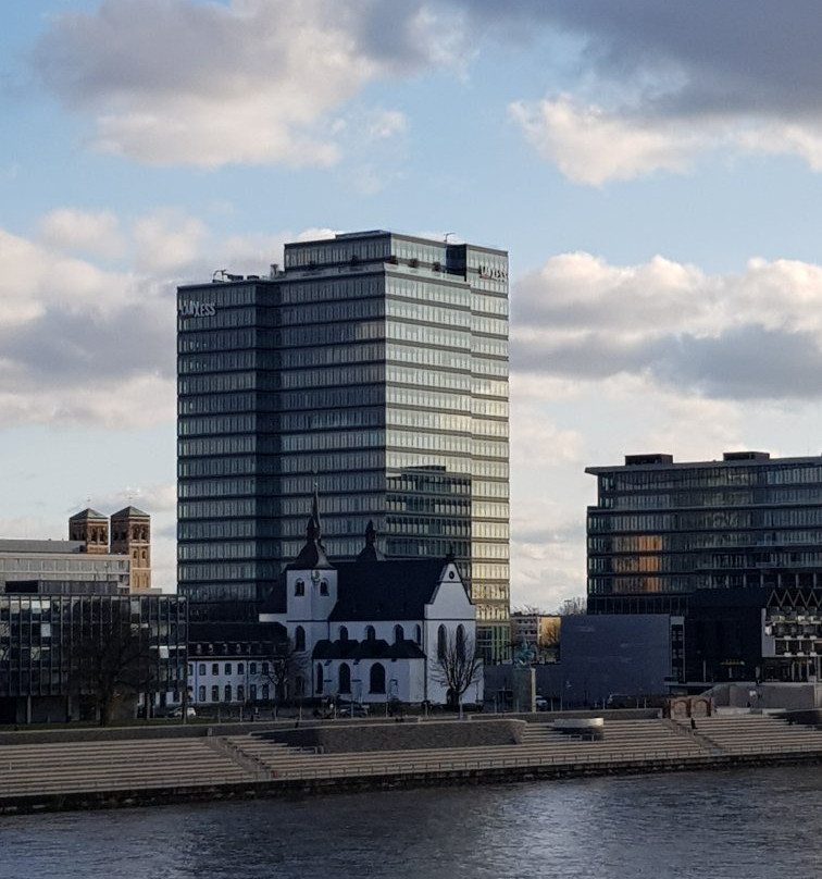 Freitreppe Kölner Rheinboulevard景点图片