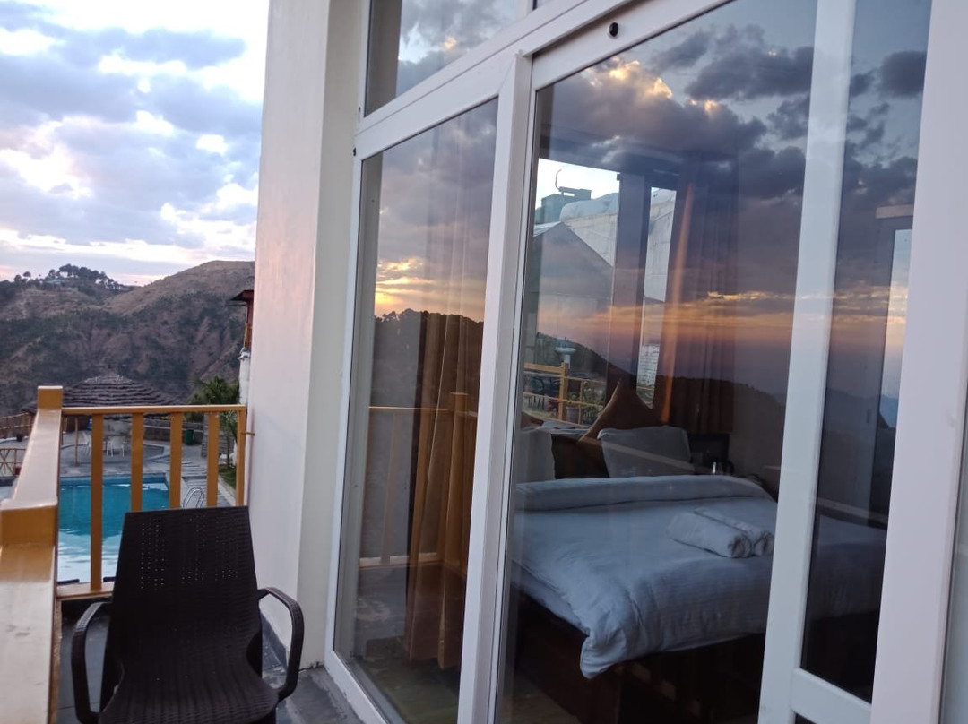 Capital O 16870 Atithi Resort主图