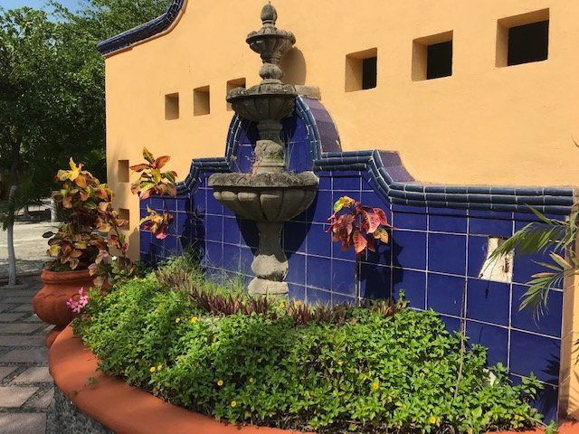 Hotel Plaza Tecoman主图